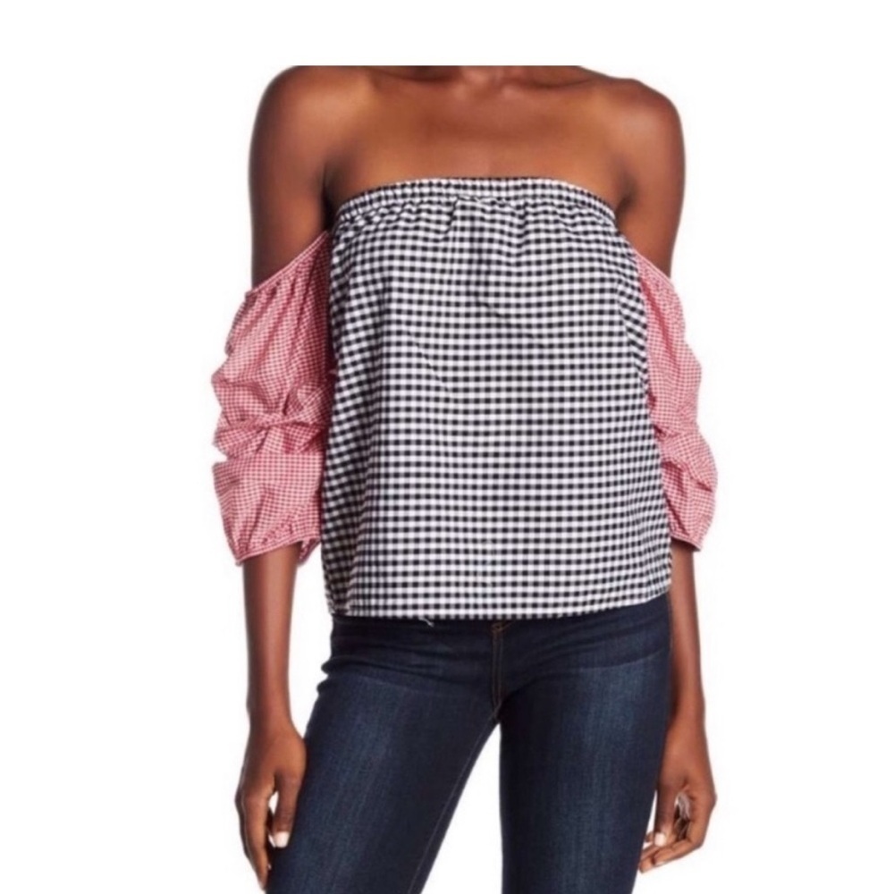 Romeo & Juliet blouse Women’s off shoulder Sz#L